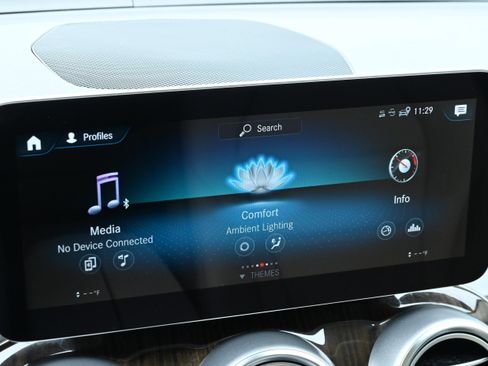 Used 2021 Mercedes-Benz GLC 300 image 19