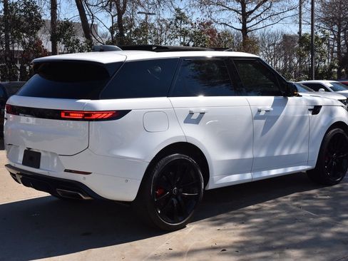 Used 2024 Land Rover Range Rover Sport Dynamic SE image 7