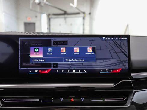 Certified 2025 BMW 530i xDrive 530i xDrive w/ Premium Package image 16