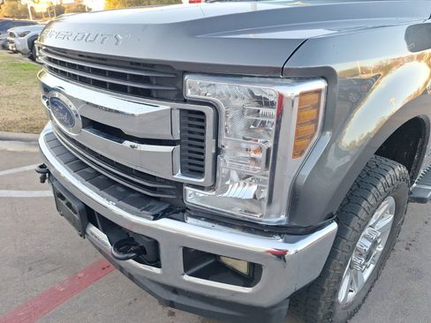 Used 2019 Ford F250 XLT w/ XLT Value Package image 10