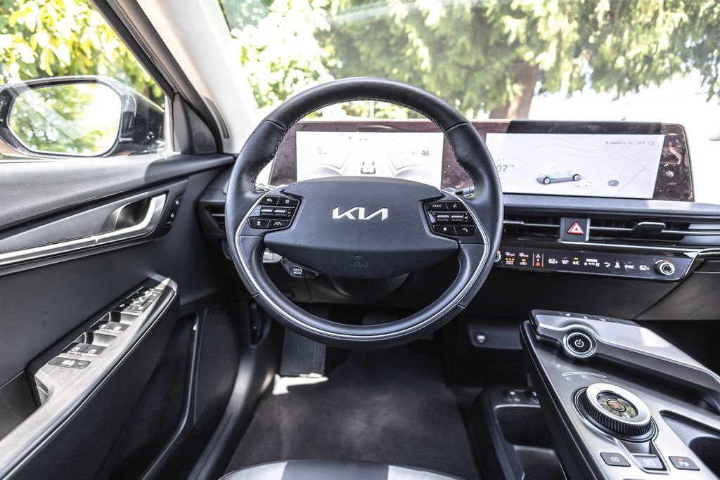 Used 2024 Kia EV6 Light AWD/4WD image 21
