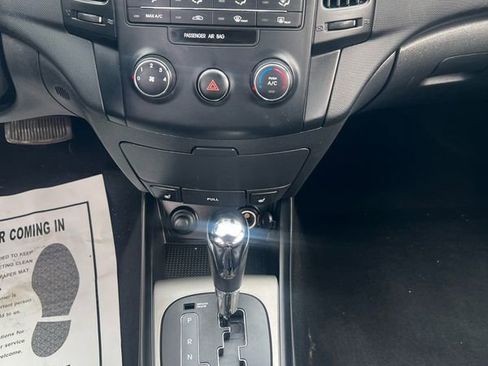 Used 2011 Hyundai Elantra FWD image 10