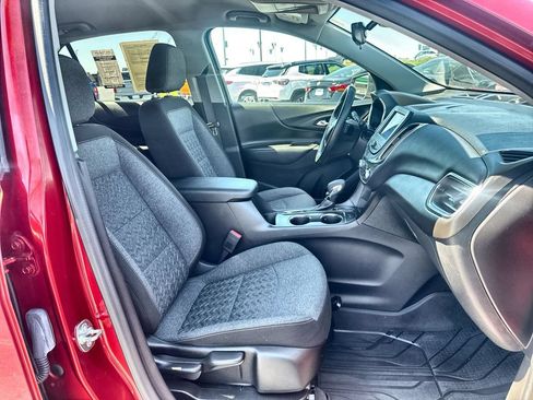 Used 2024 Chevrolet Equinox LT w/ LPO, Floor Liner Package FWD image 23