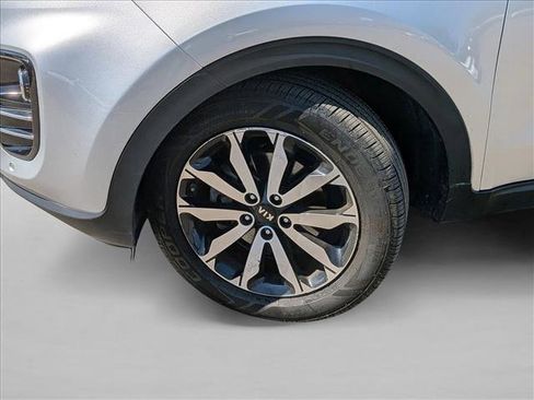 Used 2018 Kia Sportage EX w/ EX Technology Package image 8