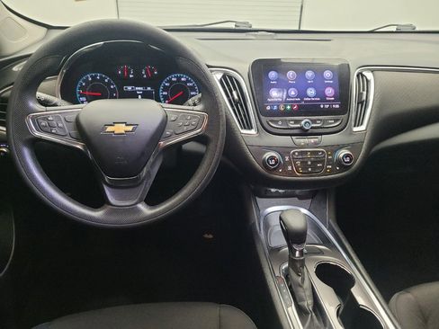 Used 2021 Chevrolet Malibu LT FWD image 22