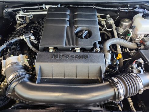 Certified 2024 Nissan Frontier PRO-4X w/ Technology Package image 31