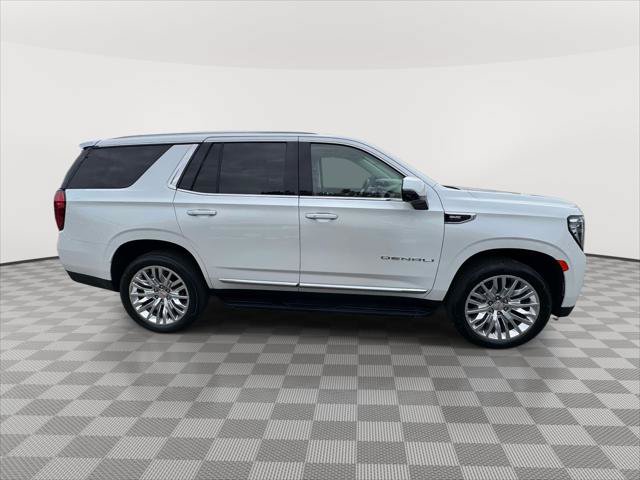 Used 2023 GMC Yukon Denali w/ LPO, Floor Liner Package AWD/4WD image 7