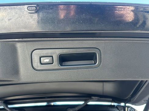 Certified 2024 Honda Pilot Touring image 37