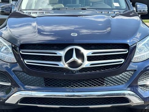 Certified 2018 Mercedes-Benz GLE 350 4MATIC image 4