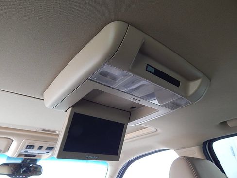 Used 2007 GMC Yukon Denali image 16