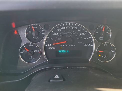 Used 2019 GMC Savana 2500 w/ Driver Convenience Package RWD image 9