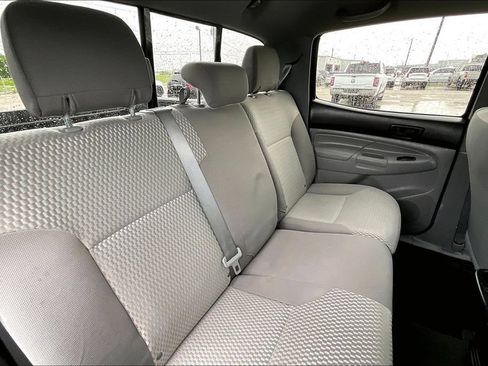 Used 2014 Toyota Tacoma PreRunner w/ SR5 Package RWD image 21