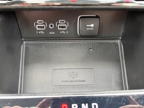 Used 2023 Jeep Grand Cherokee Laredo w/ Luxury Tech Group I AWD/4WD image 17