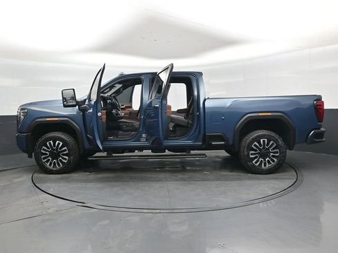 Used 2024 GMC Sierra 2500 Denali Ultimate AWD/4WD image 52