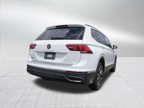Used 2023 Volkswagen Tiguan S FWD image 3