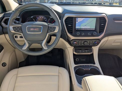 Certified 2023 GMC Acadia Denali w/ Denali Ultimate Package image 4