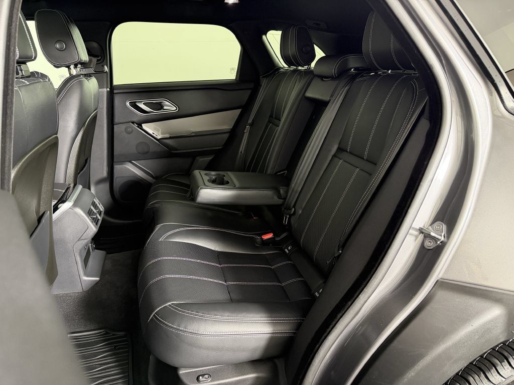 Used 2019 Land Rover Range Rover Velar S AWD/4WD image 22