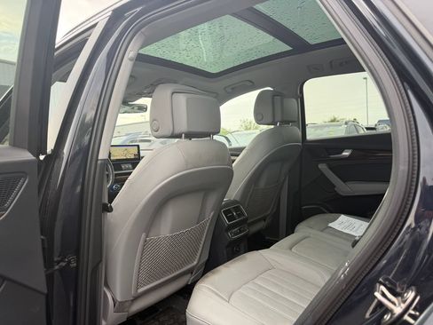 Used 2018 Audi Q5 2.0T Premium Plus w/ Premium Plus Package AWD/4WD image 5