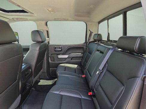 Used 2018 Chevrolet Silverado 1500 LTZ Z71 w/ LTZ Plus Package AWD/4WD image 10