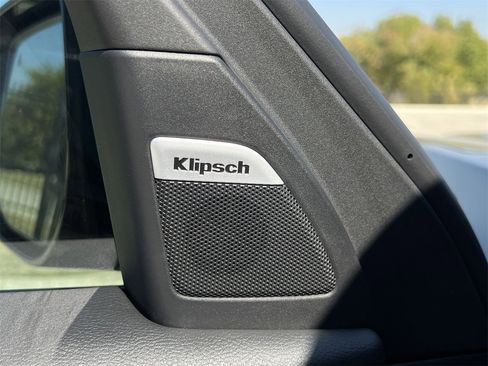 New 2026 Nissan Armada SL w/ Captain's Chari Seat Package image 16