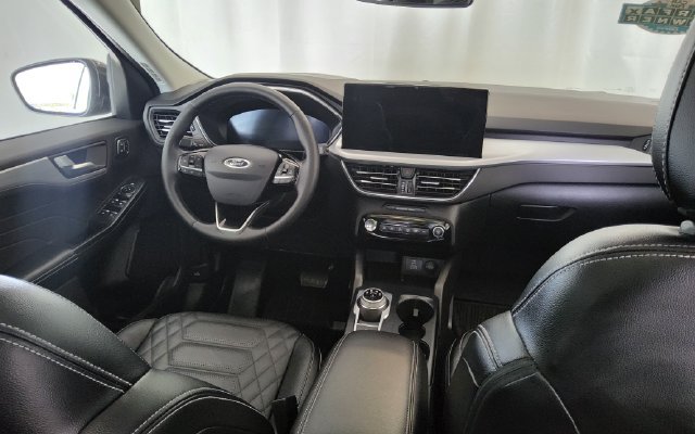 Used 2024 Ford Escape ST-Line w/ Tech Pack #1 AWD/4WD image 17