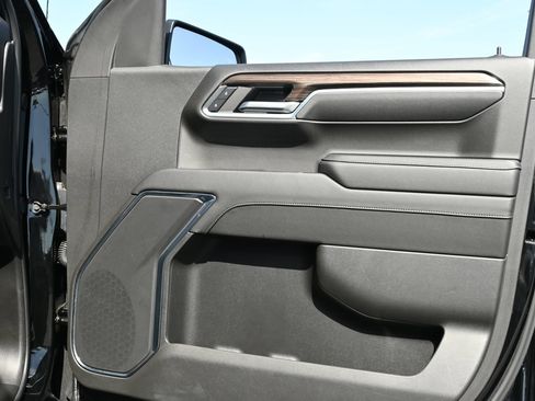 Used 2024 Chevrolet Silverado 1500 LT AWD/4WD image 26