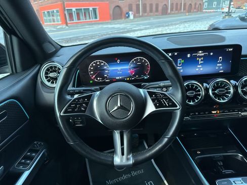 Certified 2024 Mercedes-Benz GLB 250 GLB 250 image 21