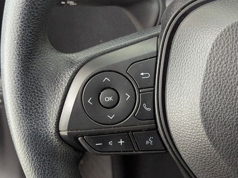 Used 2022 Toyota Corolla LE image 15