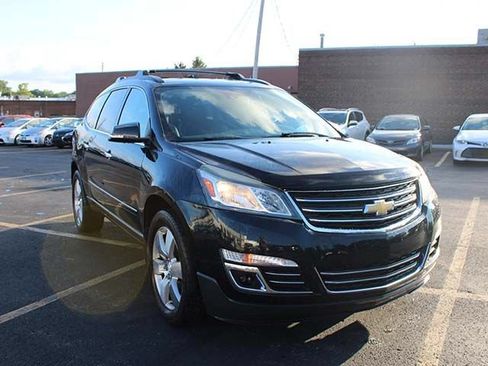 Used 2014 Chevrolet Traverse LTZ FWD image 4