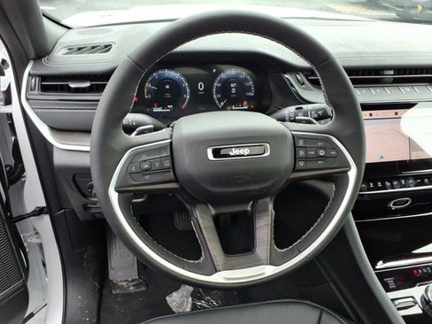 New 2026 Jeep Grand Cherokee Limited AWD/4WD image 5