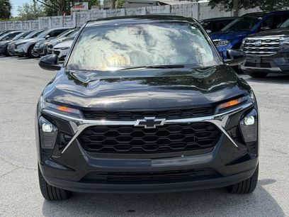 Used 2024 Chevrolet Trax LS w/ LS Convenience Package