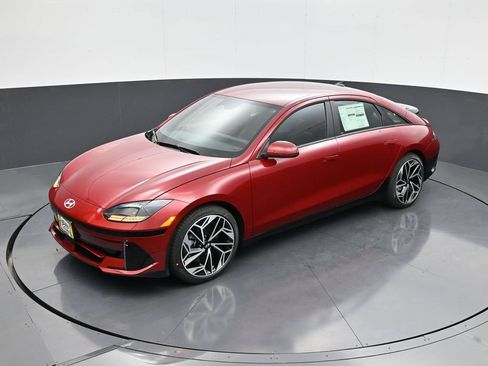 Used 2025 Hyundai Ioniq 6 SEL AWD/4WD image 14