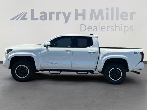 Certified 2024 Toyota Tacoma TRD Sport AWD/4WD image 2