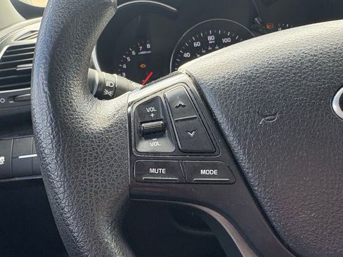 Used 2014 Kia Sorento LX image 27