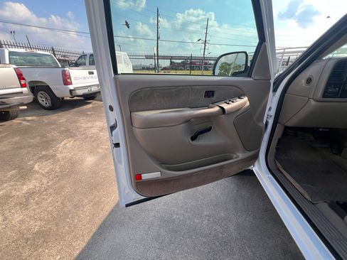 Used 2001 GMC Sierra 2500 4x4 Extended Cab w/ Convenience Plus Group image 26