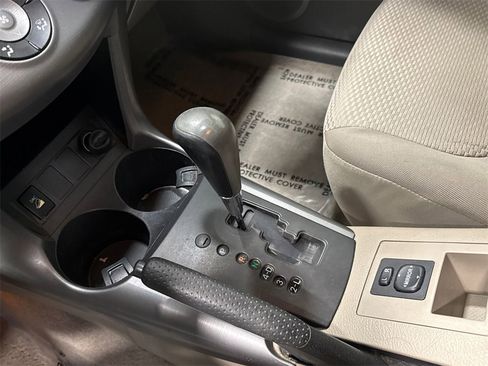 Used 2006 Toyota RAV4 Limited image 17