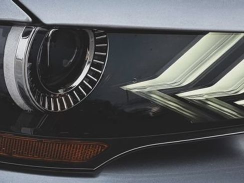 Used 2020 Ford Mustang Premium RWD image 3