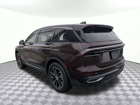 Used 2025 Lincoln Nautilus Premier w/ Equipment Group 102A AWD/4WD image 5