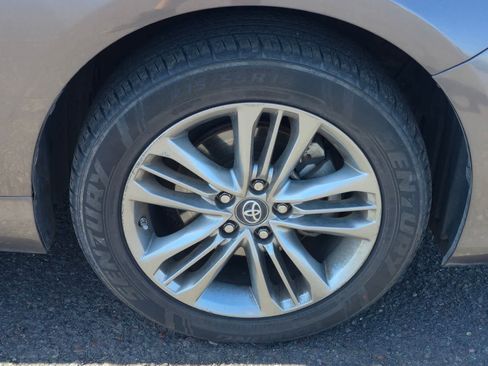 Used 2017 Toyota Camry SE FWD image 10