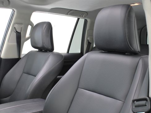 Used 2014 Lexus GX 460 image 34