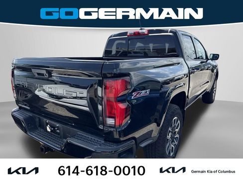 Used 2023 Chevrolet Colorado Z71 w/ Z71 Convenience Package 2 AWD/4WD image 5