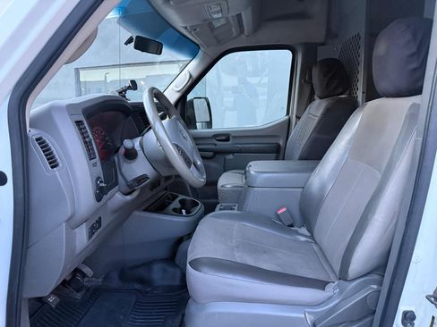 Used 2018 Nissan NV 2500 SV w/ Navigation Package image 15