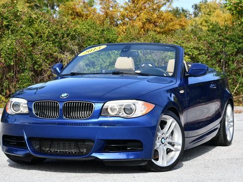 Used 2013 BMW 135i Convertible image 18