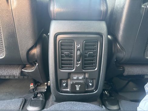 Used 2022 Dodge Durango R/T w/ Blacktop Package AWD/4WD image 24