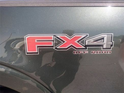 Used 2021 Ford F150 Lariat w/ Max Trailer Tow Package image 11