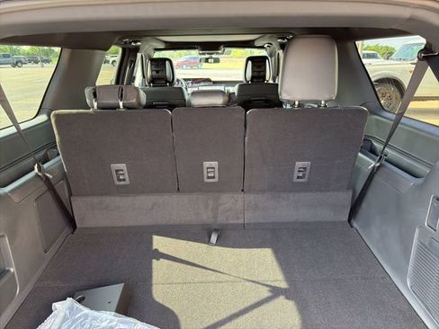 New 2026 Ford Expedition Max Platinum AWD/4WD image 8