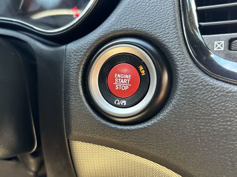 Certified 2018 Dodge Durango SRT w/ Technology Group AWD/4WD image 28