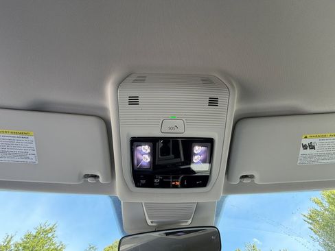New 2026 Volkswagen Tiguan S AWD/4WD image 21