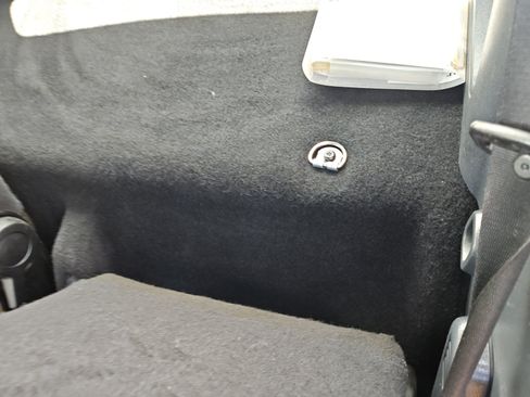 Used 2013 smart fortwo passion RWD image 24