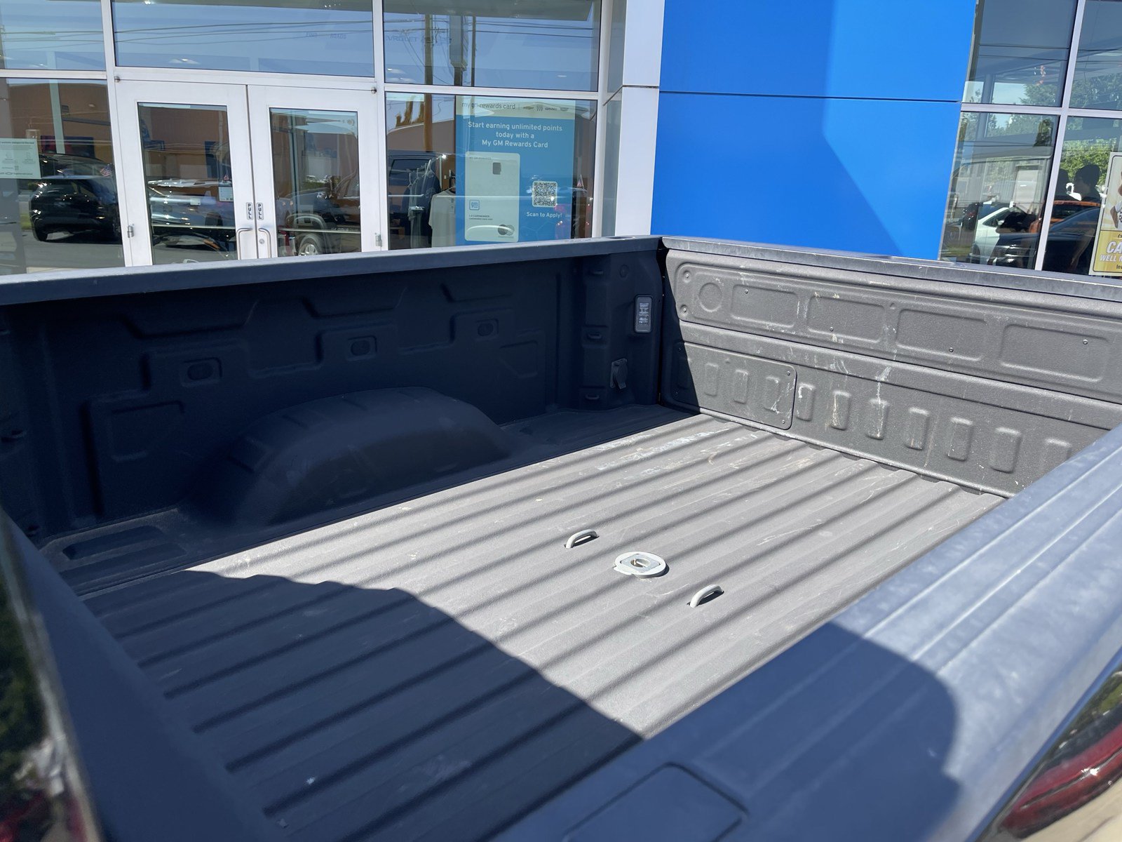 Used 2020 Chevrolet Silverado 2500 LTZ w/ LTZ Plus Package AWD/4WD image 10